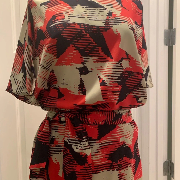 Gorgeous Dress - Great Condition!! - Picture 2 of 4